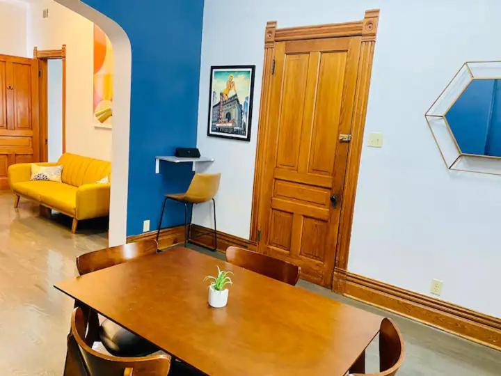 Lincoln Park 3 Bedroom Penthouse شيكاغو المظهر الخارجي الصورة