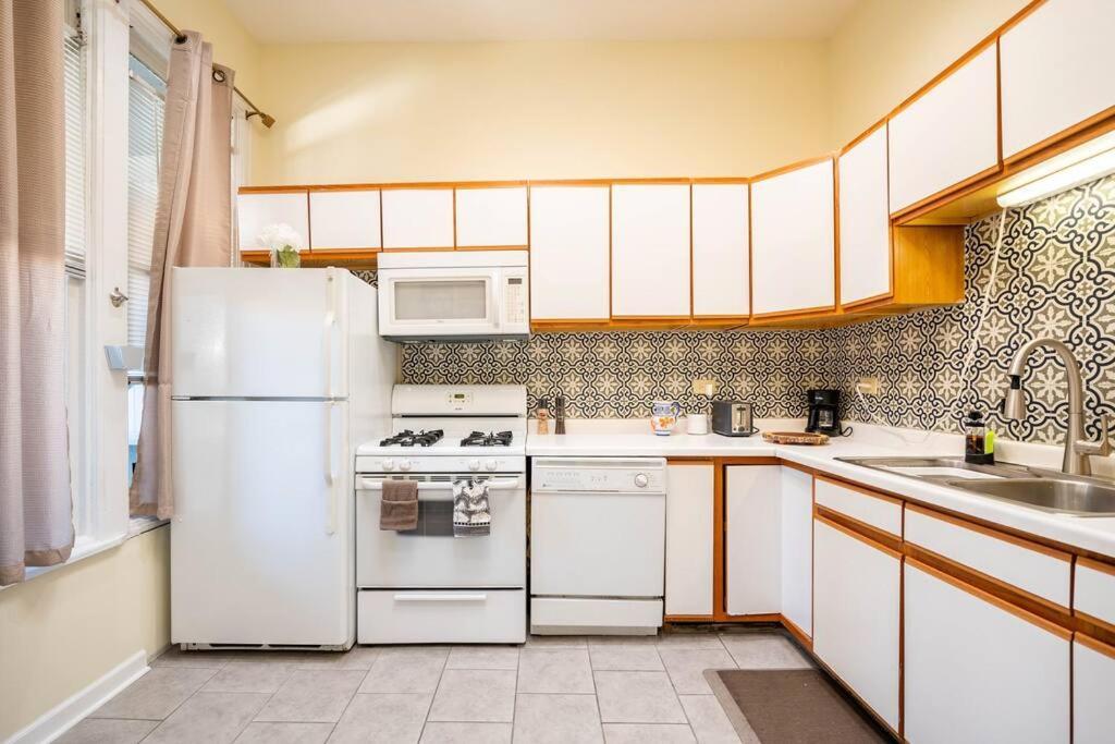 Lincoln Park 3 Bedroom Penthouse شيكاغو المظهر الخارجي الصورة