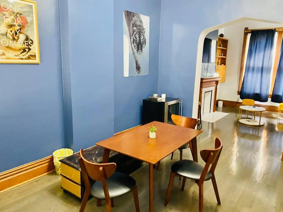 Lincoln Park 3 Bedroom Penthouse شيكاغو المظهر الخارجي الصورة