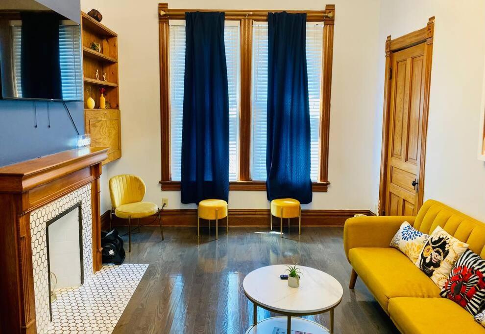 Lincoln Park 3 Bedroom Penthouse شيكاغو المظهر الخارجي الصورة